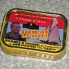 C'est pas l'homme qui mange la sardine ...